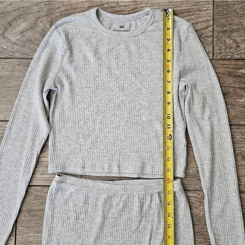 H&M Gray Ribbed Knit Two-Piece Set - Picture 2 of 9